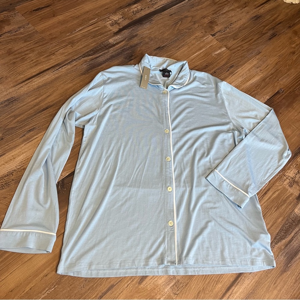 J. Crew Women’s Night shirt Light Blue Button Up Bed Shirt Pajamas